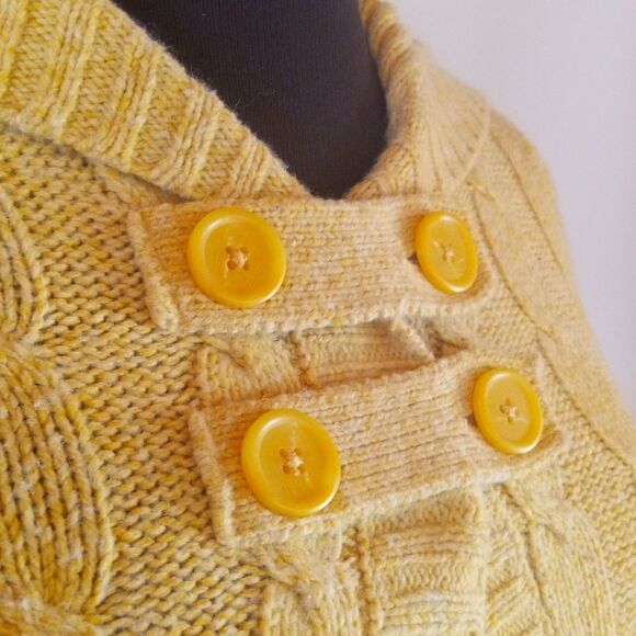 Merigold Yellow Waist Crop Cardi - Picture 3 of 6